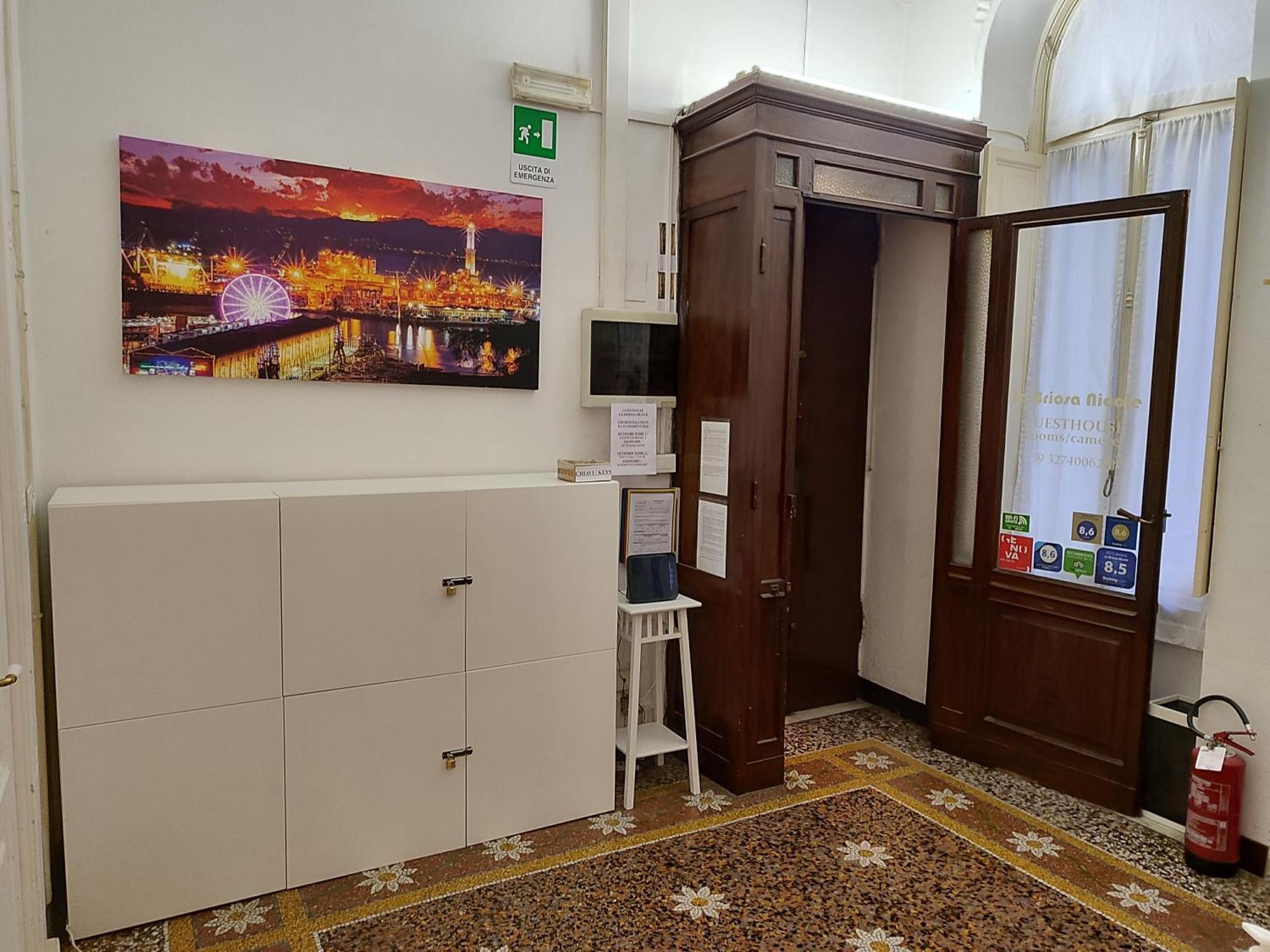 Guesthouse La Briosa Nicole Genua Zewnętrze zdjęcie