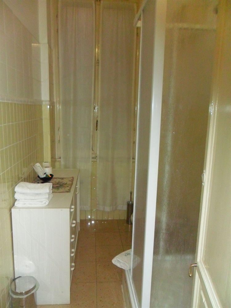 Guesthouse La Briosa Nicole Genua Zewnętrze zdjęcie