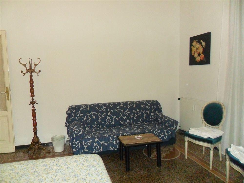 Guesthouse La Briosa Nicole Genua Zewnętrze zdjęcie