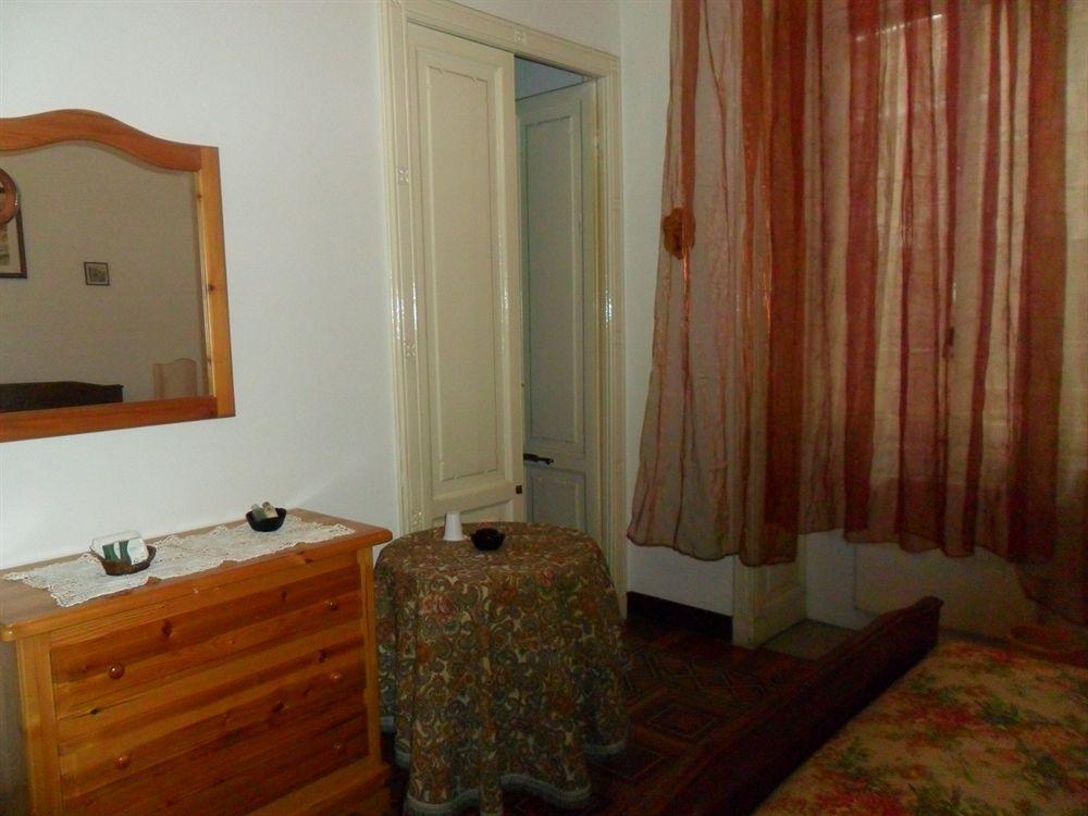 Guesthouse La Briosa Nicole Genua Zewnętrze zdjęcie
