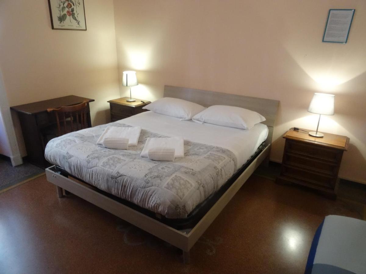 Guesthouse La Briosa Nicole Genua Zewnętrze zdjęcie